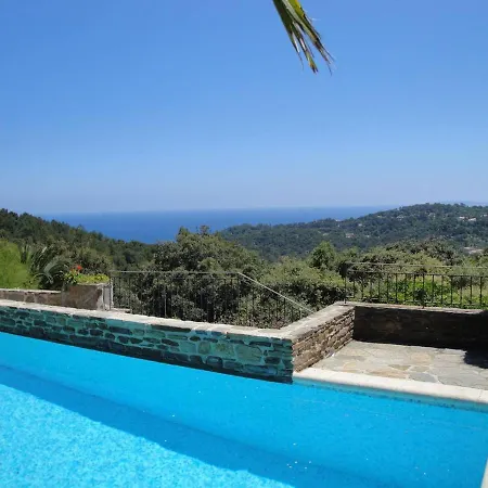 Villa 2 Ch. Avec Piscine, Vue Mer Panoramique, Acces Plages, Superette Et Ecole De Voile - Fr-1-610-89
