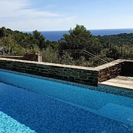 Villa 2 Ch. Avec Piscine, Vue Mer Panoramique, Acces Plages, Superette Et Ecole De Voile - Fr-1-610-89 *