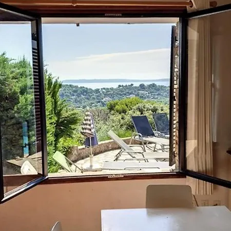 2 Ch. Avec Piscine, Vue Mer Panoramique, Acces Plages, Superette Et Ecole De Voile - Fr-1-610-89